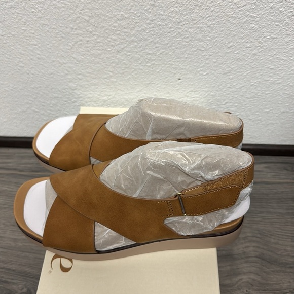 LifeStride Women's Georgina Slingback Sandal (WIDE) - Picture 9 of 10